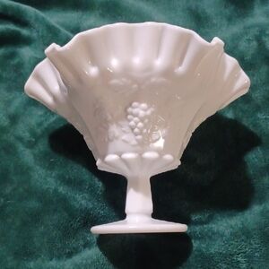 Vintage Signed Westmoreland Milk Glass Paneled Grape Ruffled Compote